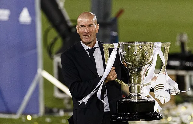 huyen-thoai-zidane-vo-dich-la-liga-may-lan