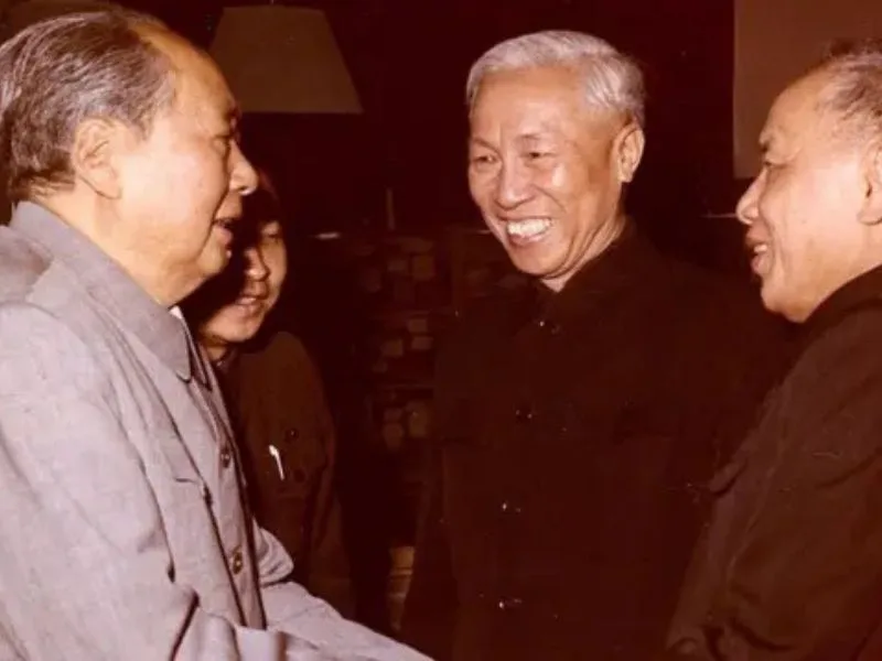 tieu su mao trach dong cuoc doi va dau an cua nha lanh dao trung quoc